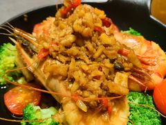 黄油蒜香油浸黑虎虾-火山屋台(新街口店)