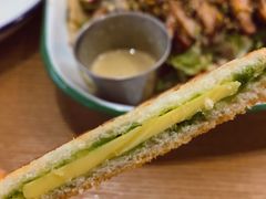 咖椰吐司-HELLO 27 意面·沙拉·帕尼尼