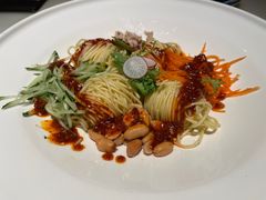 鸡丝拌面-桂满陇天书(南京德基旗舰店)