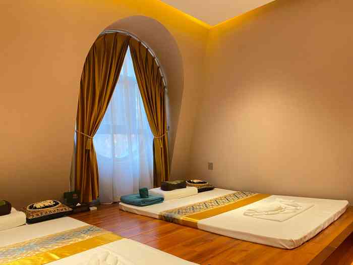 静觉泊尔曼泰式古法按摩spa(哈西万达店)-"环境很好,一大门就有服务