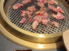 -铭牛烧肉·和牛海鲜自助(高新月牙湖店)