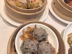 -上海虹桥君丽假日酒店(娄山关路地铁站店)