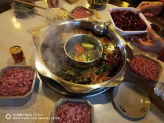 -九尺赵老四鲜鹅肠火锅
