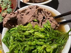 -楠小云·云南鲜菌·鲜牛自助火锅(九眼桥店)