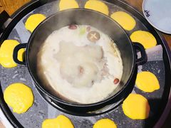 -三人行骨头王火锅(长寿店)
