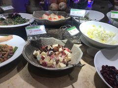 -亚马逊环球美食百汇(新城吾悦广场店)