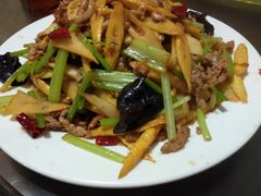 笋尖炒肉-向民炒鸡老店(火车站店)