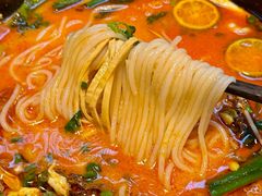 -银米·云南传统过桥米线(双廊黑金冠店)