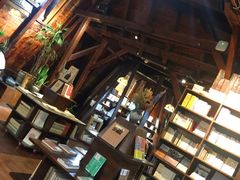 大堂-良友书坊(安徽路店)