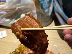 -梁阿婆廿年老牌扣肉糯米饭