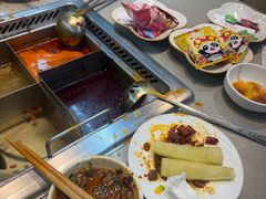 -海底捞火锅(高新活力城Villgae店)