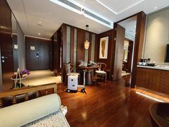 -西双版纳融创皇冠假日度假酒店