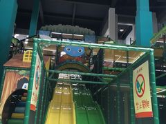 -蒙特利亲子乐园