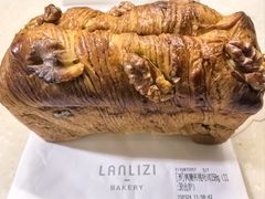 枫糖核桃吐司-LANLIZI BAKERY(COSMO店)