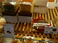 -巴黎贝甜(大宁国际商业广场店)