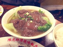 陈光记烧味饭店-陈光记烧腊店(罗保博士街店)