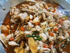 -昱龙大盆牛蛙馆(三兴街总店)