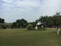 -侯臣咖啡文化村