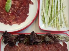 -毛辣果·贵州红酸汤牛肉火锅(西单店)