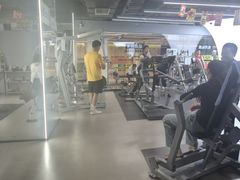 -超鹿运动(五四路恒力城店)