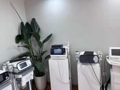 -茜茜美妍堂·华熙生物·甜朵体验中心