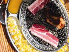 -青瓦炭韩潮烤肉(花园道店)