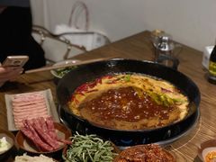 -周幺妹重庆老火锅(银泰城总店)
