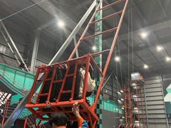 -极限PLAY运动娱乐新世界·团建派对潮玩休闲馆·室内蹦极高空游乐园