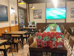 大堂-麦落精酿啤酒餐吧(先农大院店)