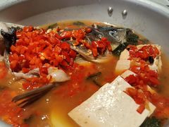 压锅剁椒鱼头-佬麻雀·新湘菜(东方宝泰店)
