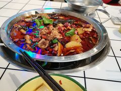 -晓彭肥肠鸡·泡椒鸡火锅(水木天地店)
