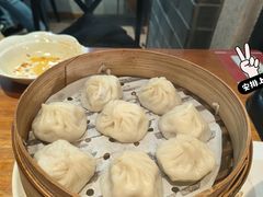 招牌鲜肉小笼-万寿斋(IST艾尚天地店)