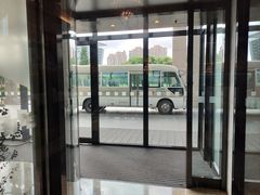 -上海虹桥西郊假日酒店