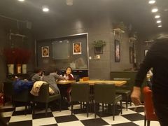 -愉肴麻辣香锅(中山路店)