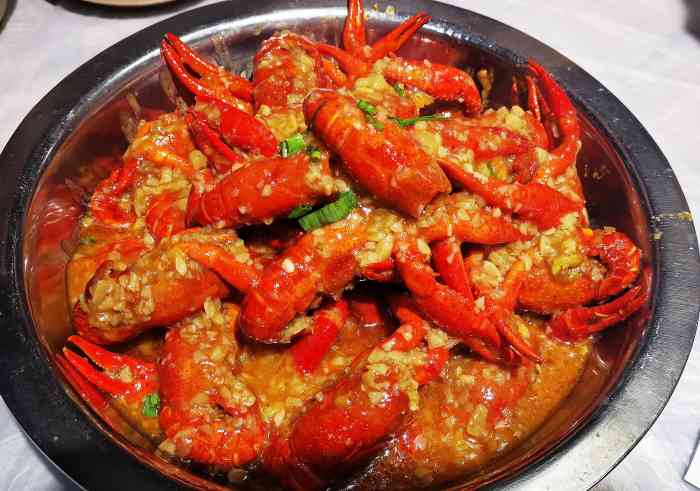 靓靓蒸虾(恩施新天地店)-"这家是武汉吃过的虾的分店,在恩施选这家是.