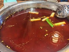 -肖肖酸萝卜鱼火锅(总店)
