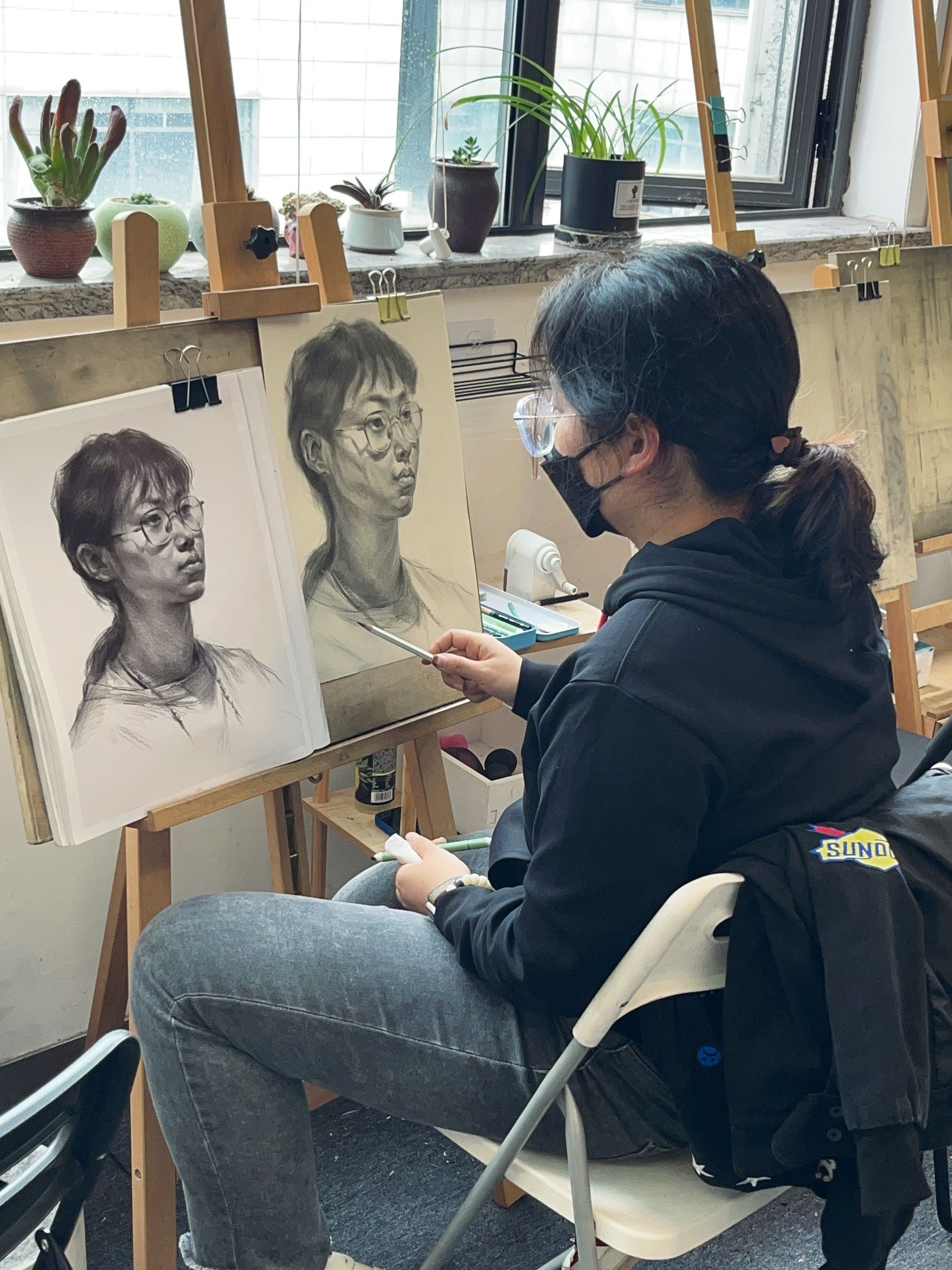 素描人像临摹一张!