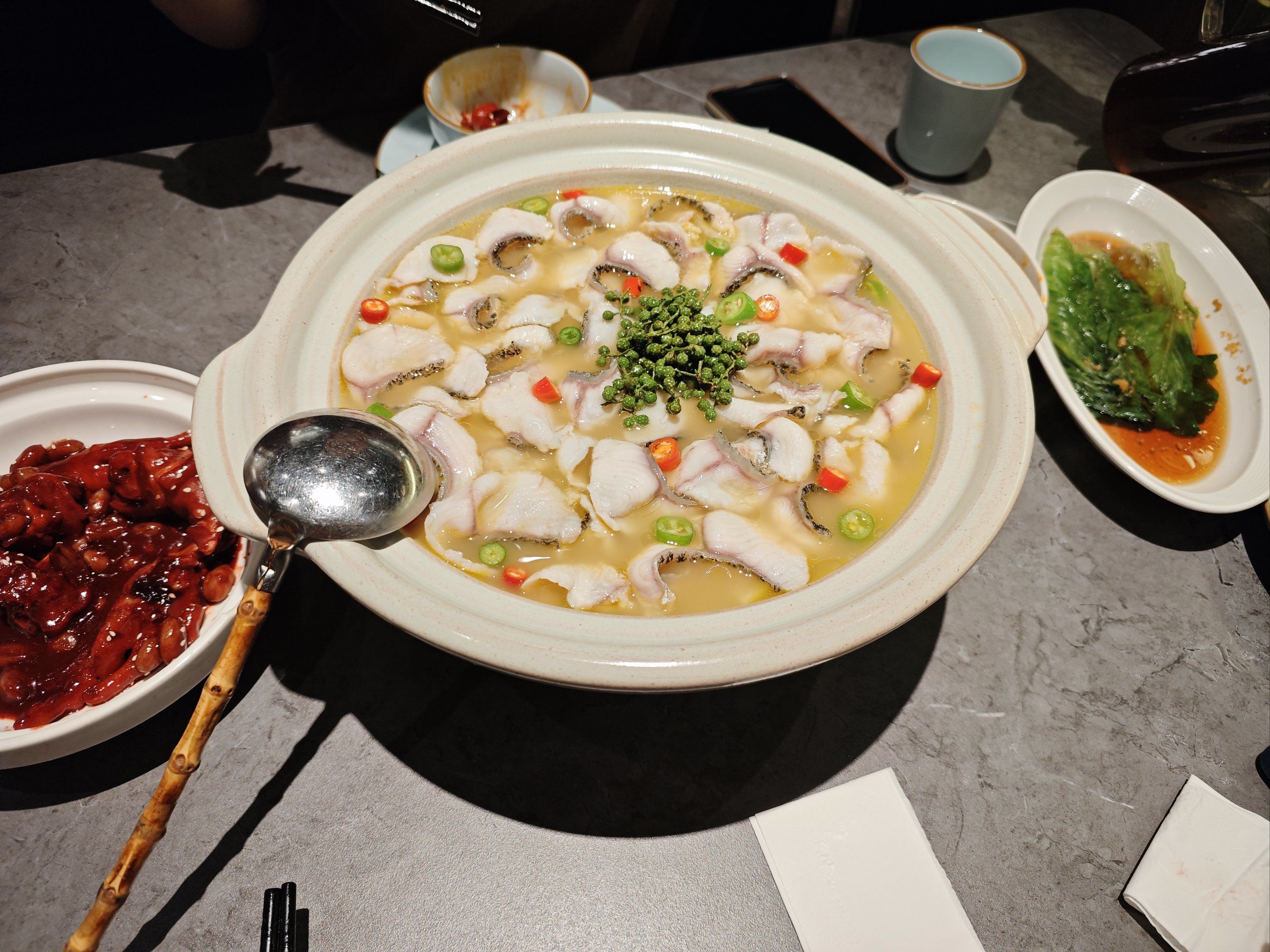「青花椒·现烹砂锅鱼(湖滨银泰in77店)」