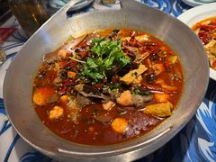 -川流不息·地道川菜·小龙虾(新松江路店)