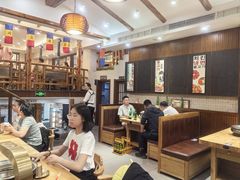 -青瓦餐厅·生鱼片·韩园烤肉(西塔店)