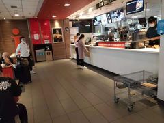 -麦当劳(汉口火车站候车室店)