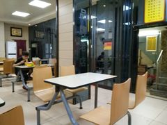 -江三王记牛杂馆(总店)
