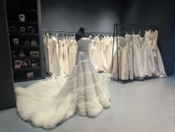 -Vera Wang婚纱礼服旗舰店