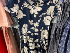 -荟品仓(青浦城市奥莱店)