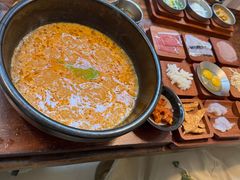 -银米·云南传统过桥米线(双廊黑金冠店)