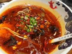 -渝是乎川渝小炒(新世界百货望京店)