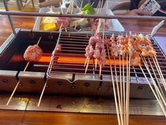 -哈尔滨小酒馆·鲜肉现穿自助烧烤(康新花园店)
