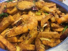 -小鱼儿海鲜港(新村十区店)