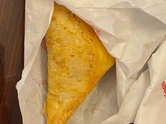 可尔必思白桃三角派-麦当劳(花城大道华穗路店)
