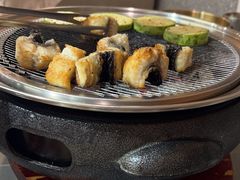 -围炉肉舍•炭烤活鳗•丹东海鲜烤肉(步行街店)